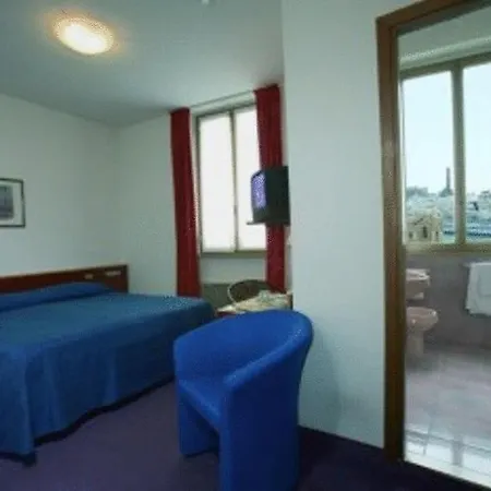 New Alexander Hotel